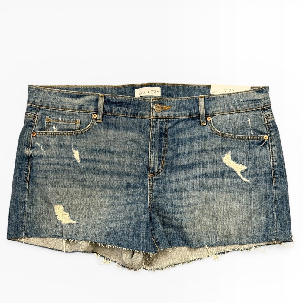 NWT‎ Ann Taylor LOFT Cutoff Distressed Denim Shorts Medium Wash Raw Hem 32/14